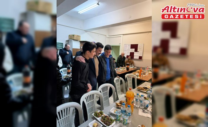 Hamamözü Kaymakamı Arslan, öğrencilerle iftar yaptı