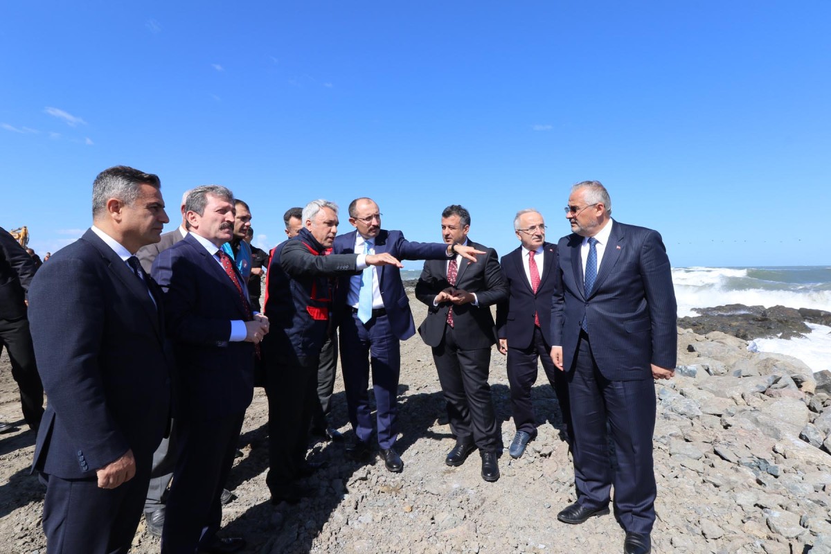 BAŞKAN KILIÇ: “BAFRA’NIN GELECEĞİ İÇİN EL BİRLİĞİ İLE ÇALIŞIYORUZ”