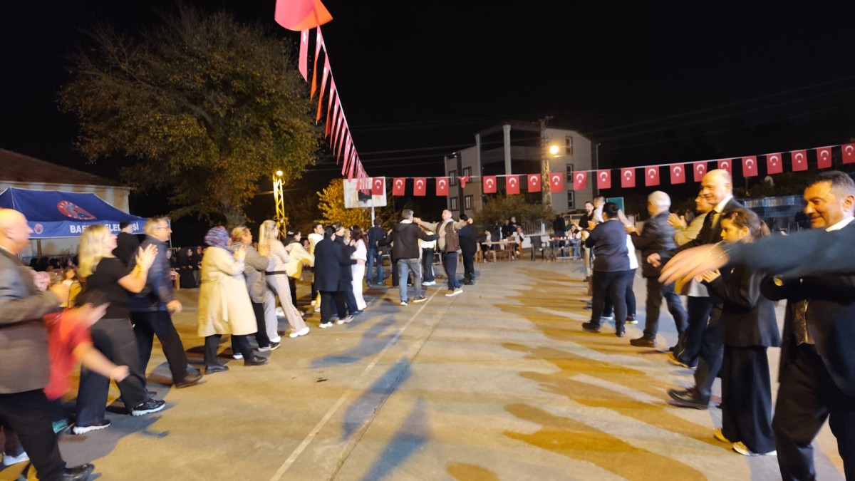Aktekke'de Coşkulu Cumhuriyet Kutlaması: 103. Yıl Geleneksel Şenlikle Anıldı