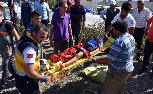 Amasya'da otomobil ile biçerdöver çarpıştı: 1 ölü, 4 yaralı