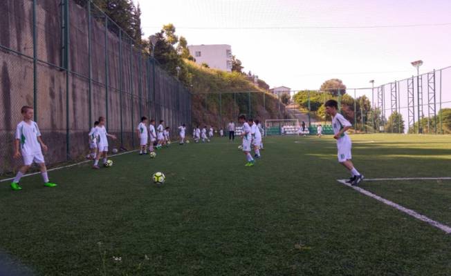 DSİ Karadenizspor Futbol Yaz Okulu açıldı