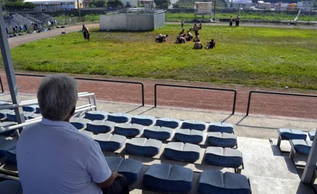 Güreş tutkusu mesafe tanımıyor