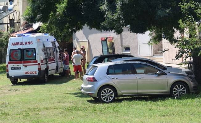 Havuzda boğulma tehlikesi geçiren çocuk kurtarıldı