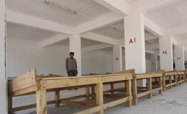 Kavak'ta kapalı sebze pazarı çalışması