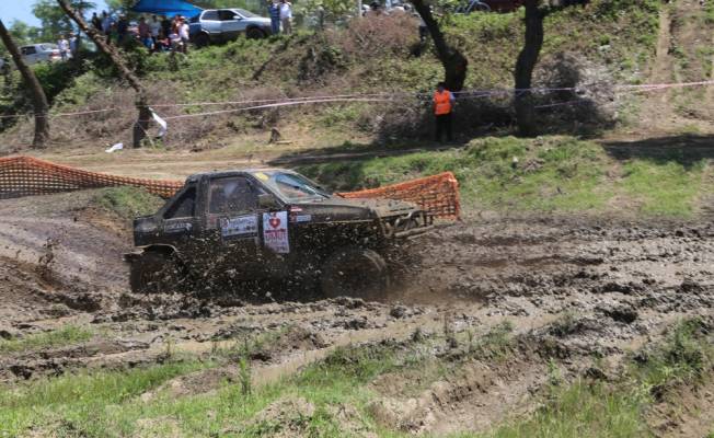 Off-Road tutkunları Ordu'da yarıştı