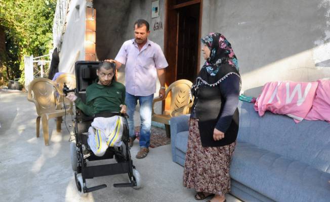 Akülü tekerlekli sandalye hayaline 34 yaşında kavuştu