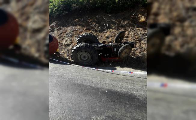 Gümüşhane'de traktör devrildi: 2 ölü, 1 yaralı