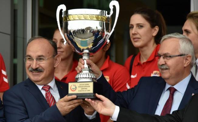 Kastamonu Belediyespor'a coşkulu karşılama