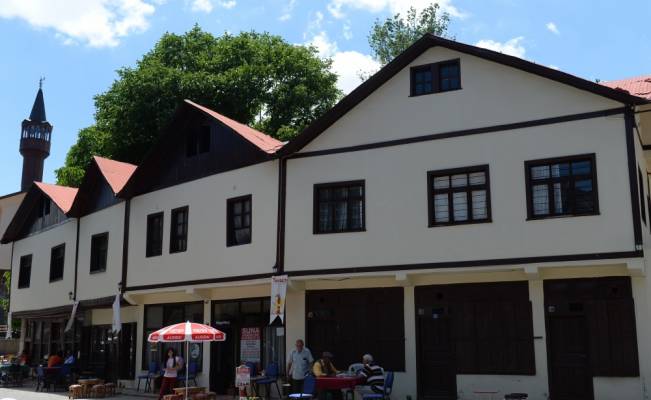 Şehrin gürültüsünden kaçanlar Tamzara'da huzur buluyor