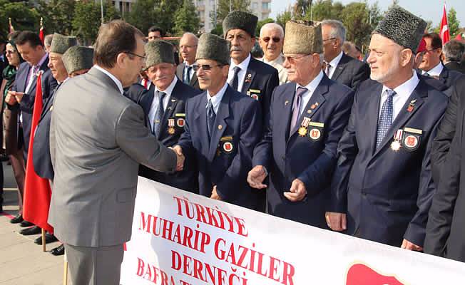 BAŞKAN ŞAHİN: GAZİLERİMİZİ ŞÜKRANLA ANIYORUM