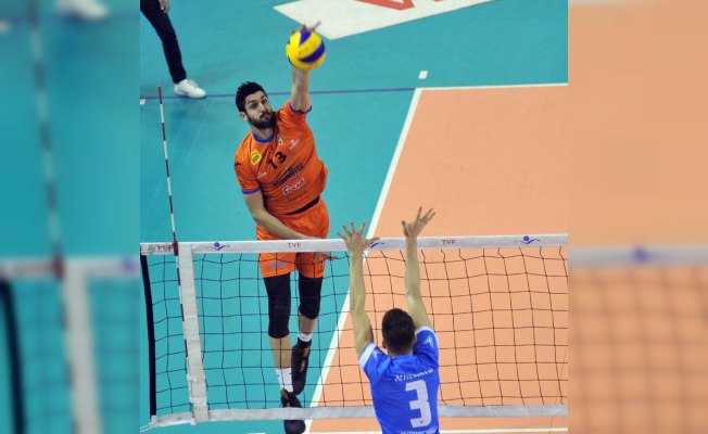 Voleybol: Efeler Ligi