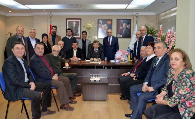 Belediye Başkanı Akdemir'den, AK Parti'ye ziyaret
