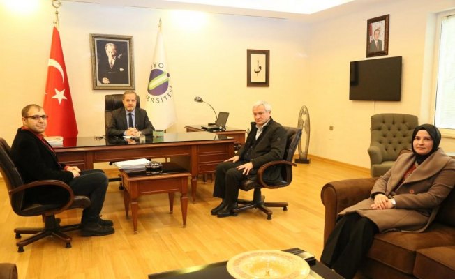 Keçiboynuzundan çikolata üretildi