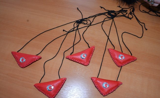 Öğrencilerden Mehmetçik'e anlamlı hediye