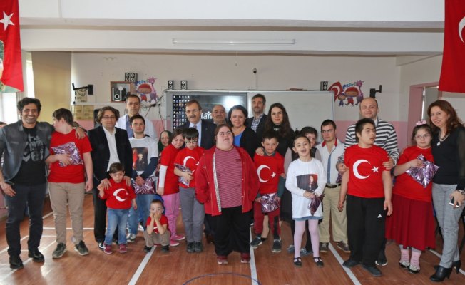 Dünya Down Sendromu Farkındalık Günü