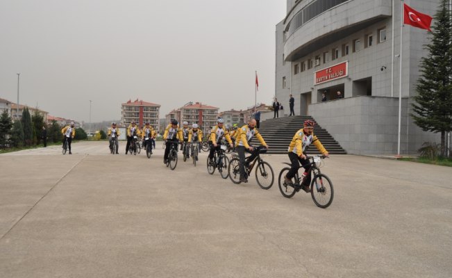 Şehitlere saygı için Çanakkale'ye pedallayacaklarlar