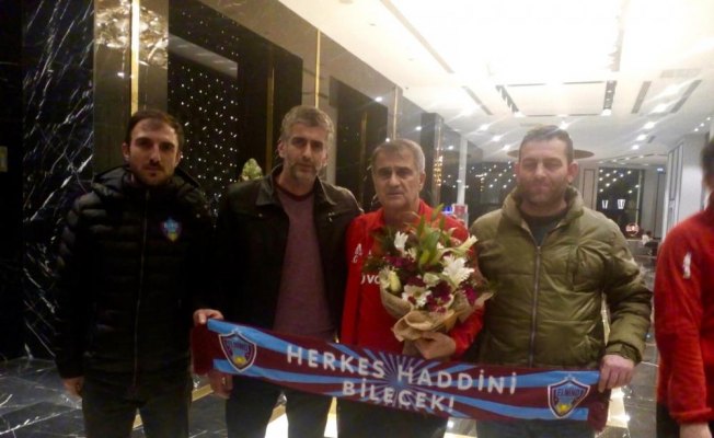 Trabzonsporlu taraftarlardan Şenol Güneş'e ziyaret