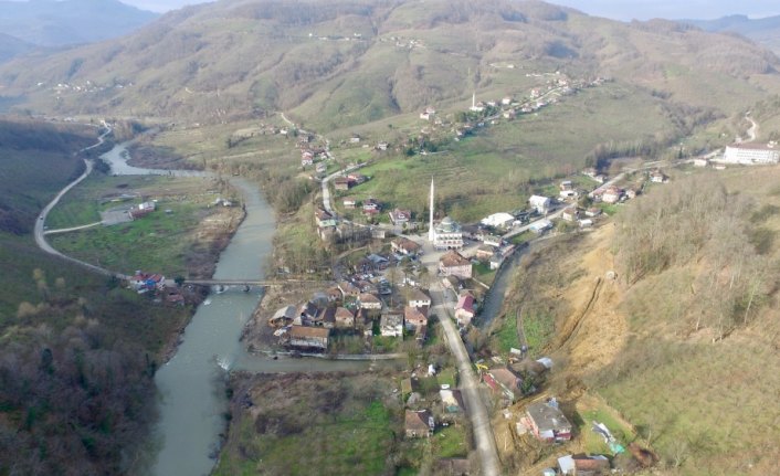 150 yıllık köy taşınıyor