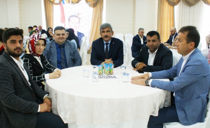 AK Parti Vezirköprü İlçe Danışma Toplantısı yapıldı