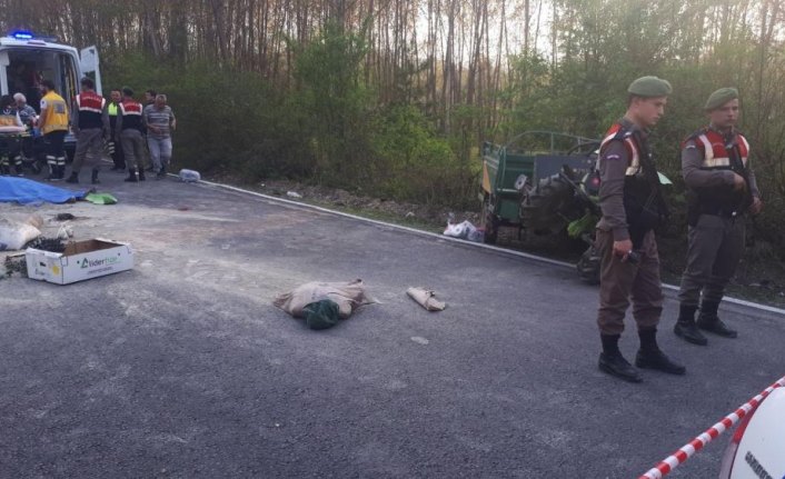 Bartın’da tarım aracı devrildi: 1 ölü, 2 yaralı