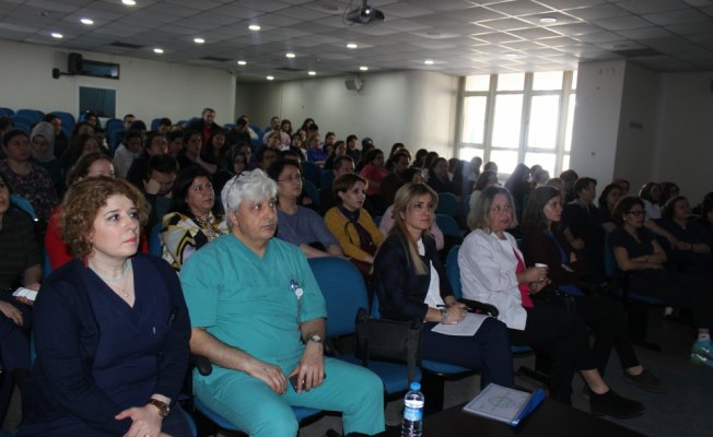 Evde sağlık hizmeti personeli bilgisini tazeledi