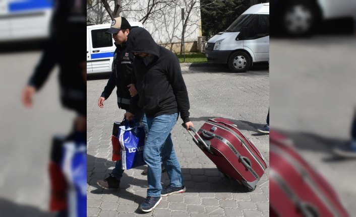 Firari FETÖ şüphelileri yakalandı