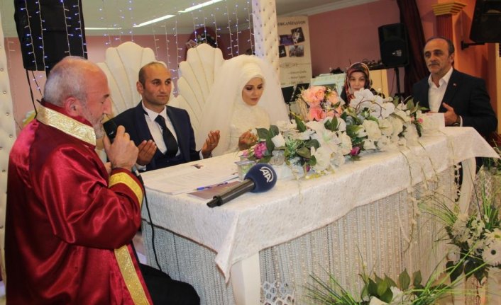 Giresun Müftüsü ilk resmi nikahını kıydı