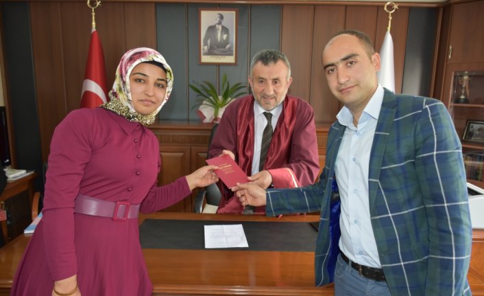 İlçe müftüsü ilk resmi nikahını kıydı