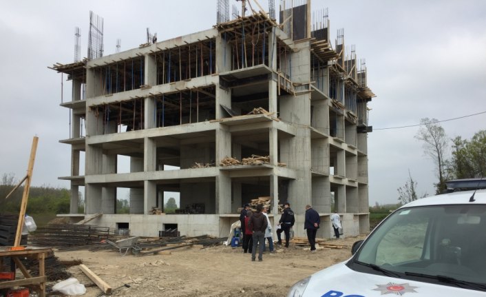 Samsun'da inşaatın 5. katından düşen işçi öldü