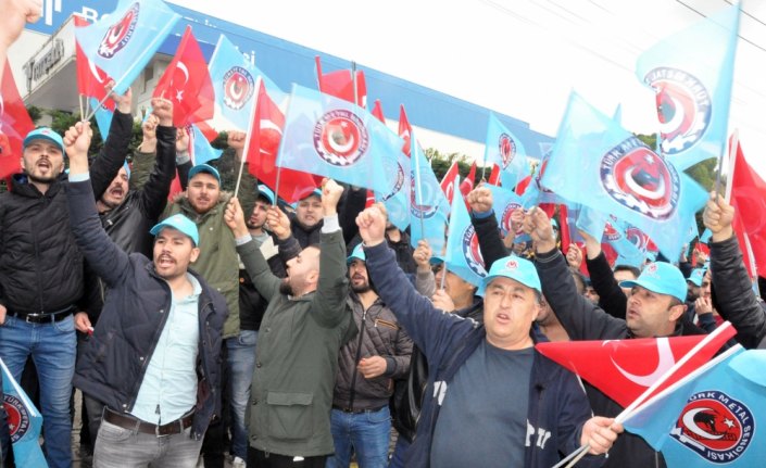 Zonguldak'ta işçilerden düdüklü eylem
