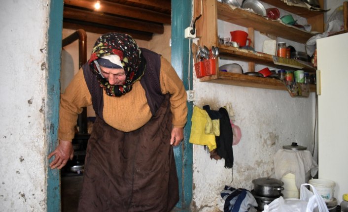 Abla kardeş birbirlerinin görmeyen gözü oldular