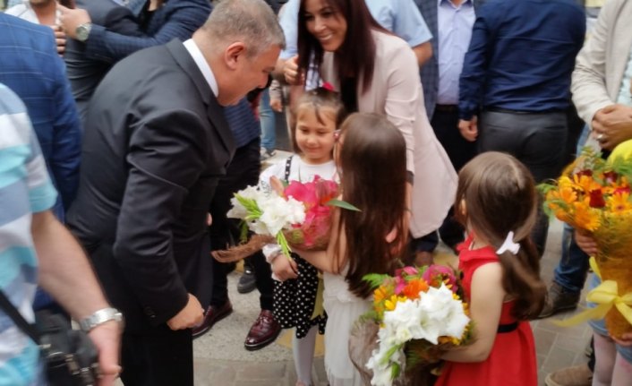 AK Parti Sinop milletvekili adayları partililerle buluştu