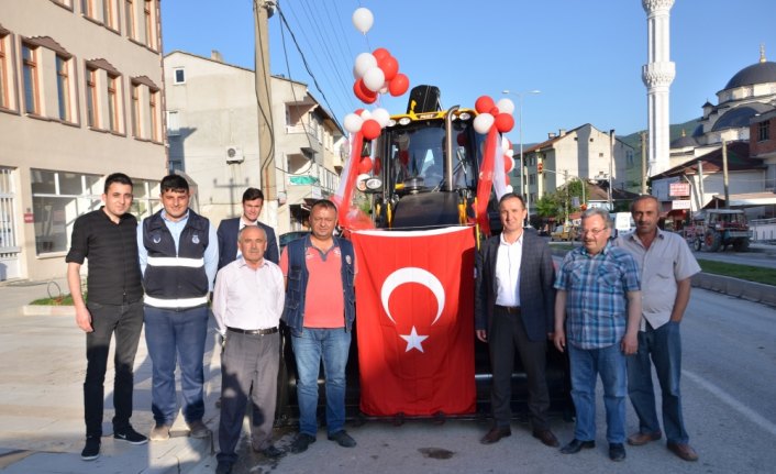 Hanönü Belediyesi'ne hibe iş makinesi