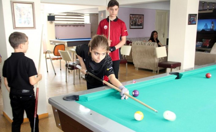 Sinop'ta bilardo turnuvası