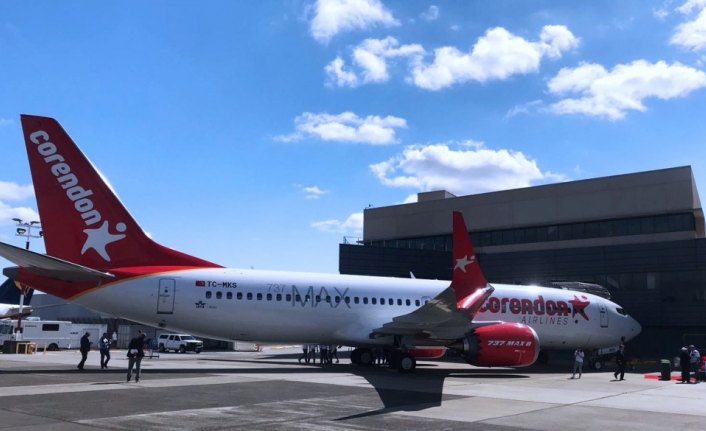 Türkiye’nin ilk Boeing 737 MAX 8’i Antalya'ya indi