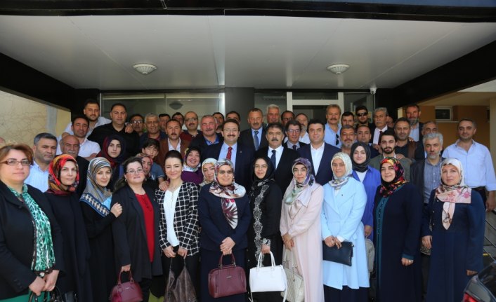 AK Parti Bayburt milletvekili Battal, mazbatasını aldı