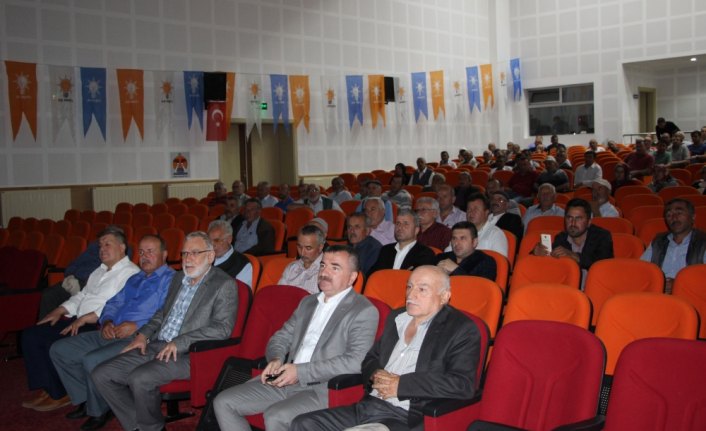 AK Parti'de müşahit ve sandık görevlilerine eğitim