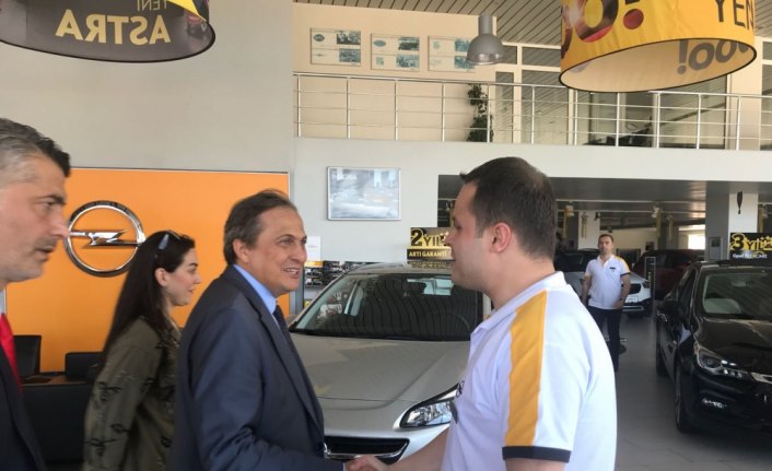 “Asgari ücreti 2 bin 200 lira yapacağız“