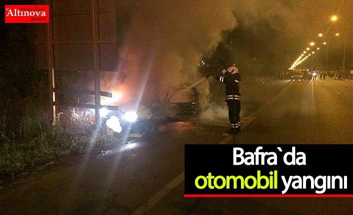 Bafra`da otomobil yangını