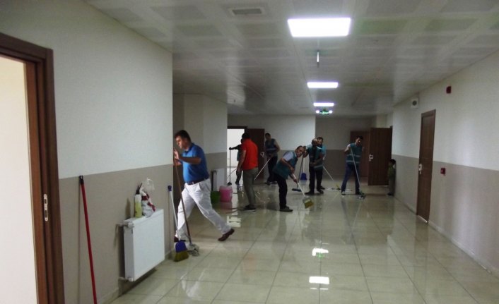 Denetimli serbestlik hükümlüleri eğitim kurumunu temizledi