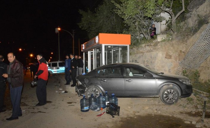 Gümüşhane'de iki otomobil çarpıştı: 8 yaralı