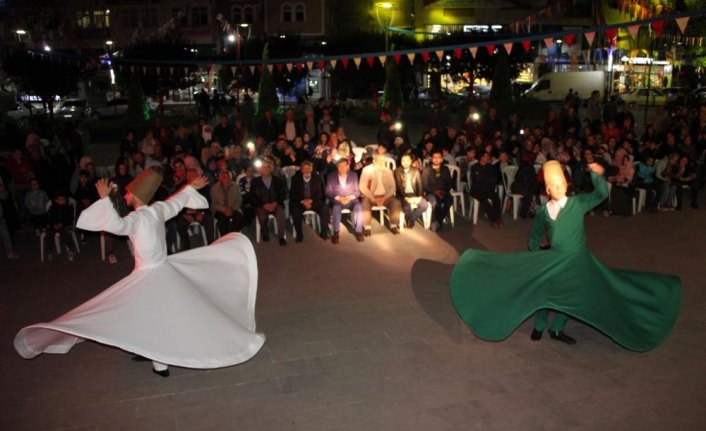 Havza'da ilahi ve semazen gösterisi