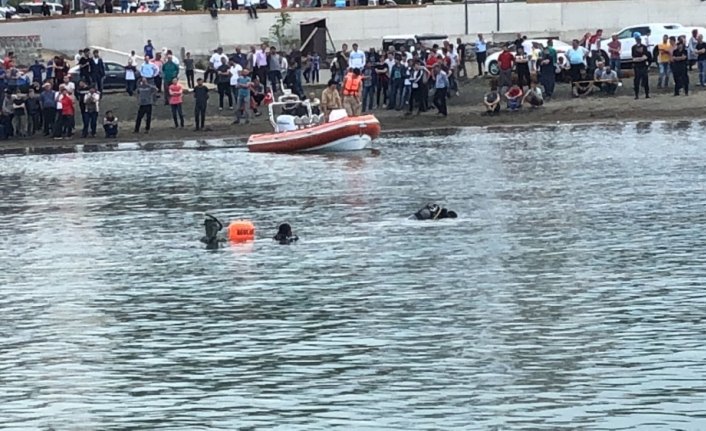Lise öğrencisi doğum gününde denizde kayboldu