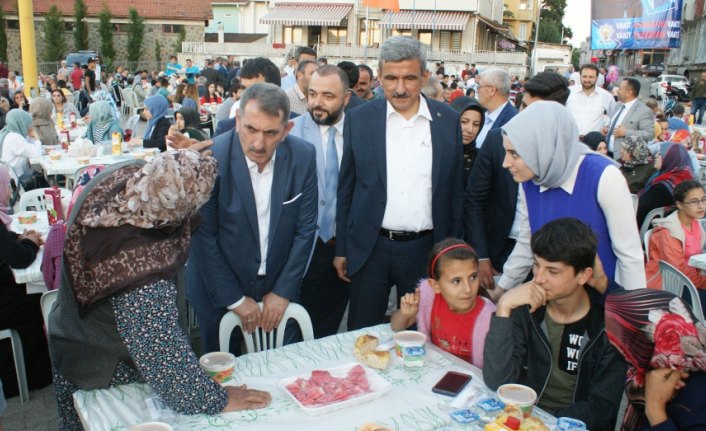 Milletvekili Köktaş'tan Vezirköprü'de iftar