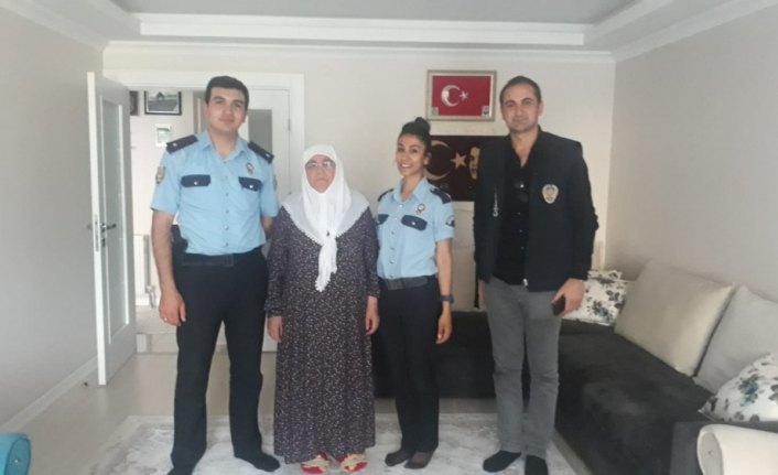 Polislerden şehit ailelerine ziyaret