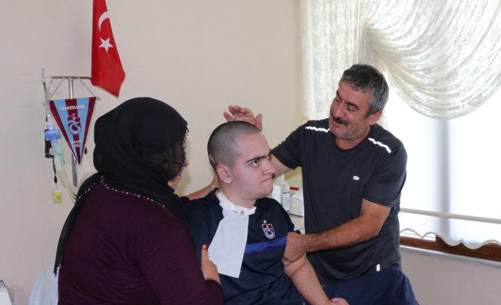 Serebral palsi hastası Kenan'ın yaşam mücadelesi