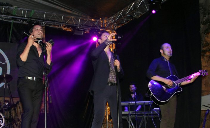 Sinop'ta rock grubu Zakkum konser verdi