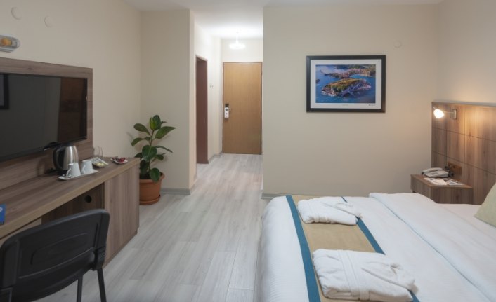 20 yıllık atıl otel turizme kazandırıldı