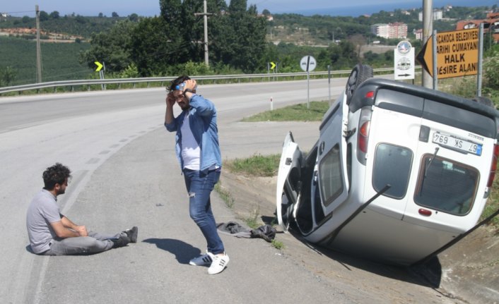 Akçakoca'da trafik kazası: 2 yaralı