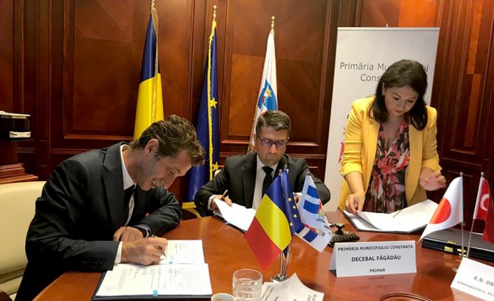 Anadolu Isuzu, tek seferde en büyük ihracat sözleşmesine imza attı